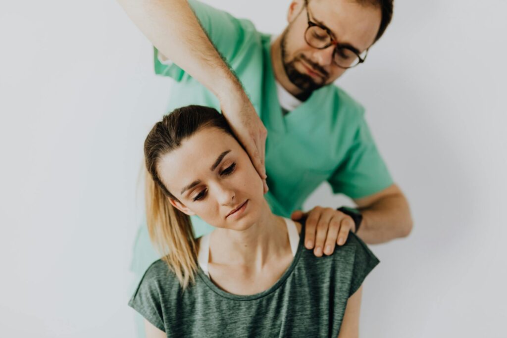 Hoe chiropractie kan helpen bij hoofdpijn